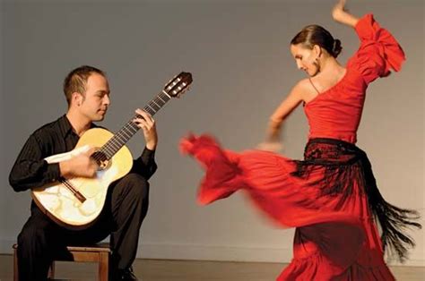  Tangos de España - Nhạc Flamenco Cổ Điển và Lửa Dục Vọng của Guitar